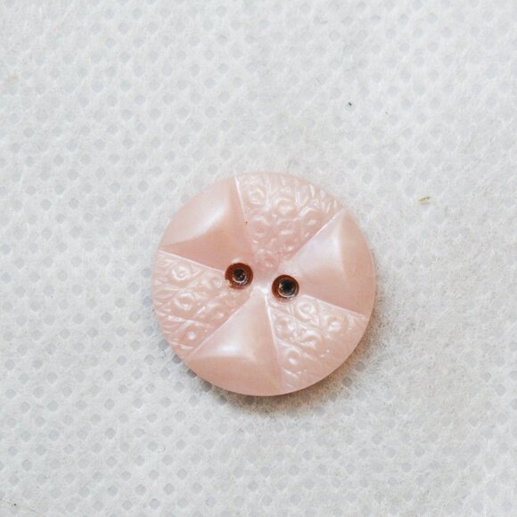 Pink Geometric Art Deco Button Pin - Picture 3 of 4